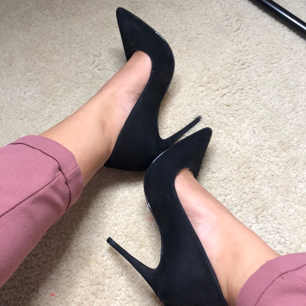 Heels - Picture 3 of 3